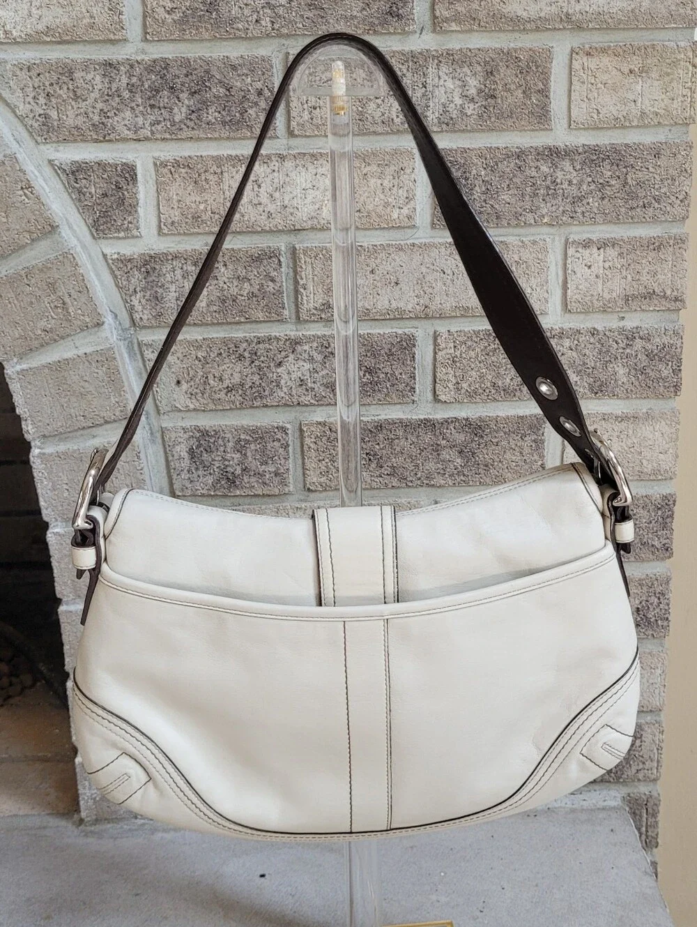 Coach Vintage Soho F10192 Top Flap Y2K Off White Leather Medium Shoulder Bag
